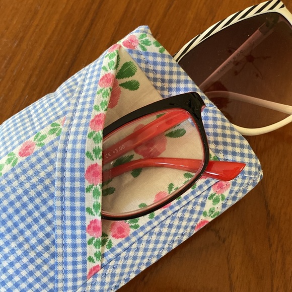 NWOT Handmade VTG Fabric Eyeglass Case - Picture 3 of 11